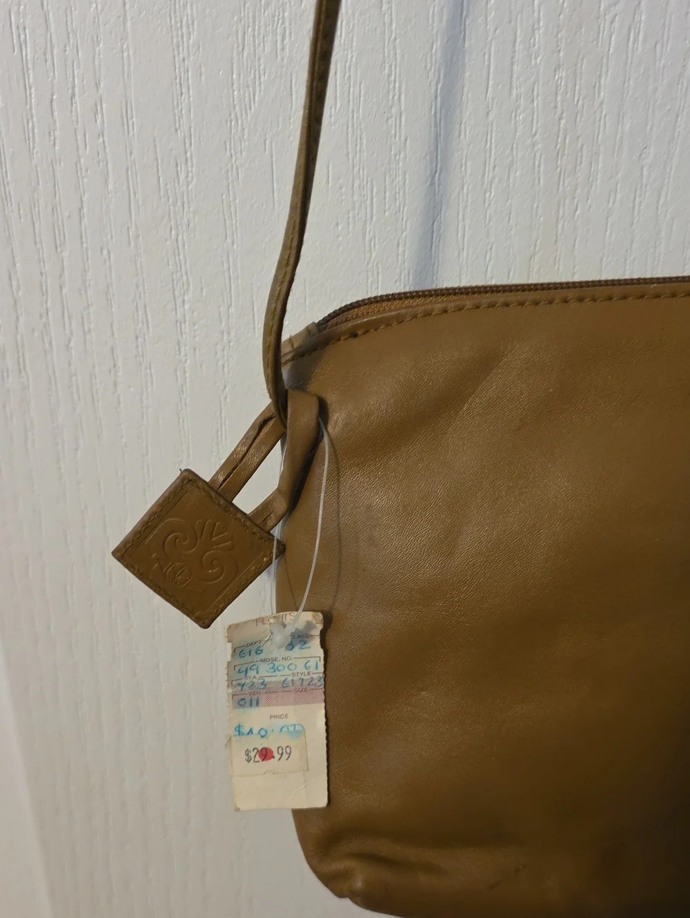 Vintage Amanda Smith Leather Classic Tan Crossbody Bag - Women's Shoulder Bag - Picture 3 of 3